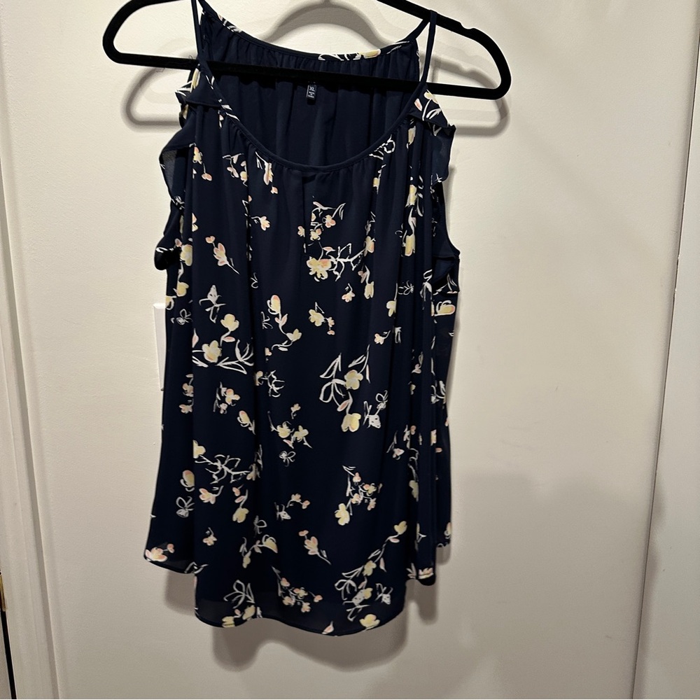 Kaari Blue XL Floral Print Navy Women's Cold Shoulder Top Beautiful Bell Sleeves